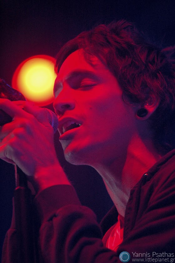 Brandon Boyd of Incubus performing live in Spain
